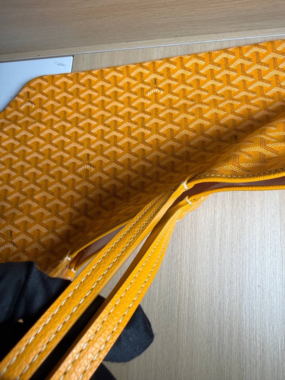 Goyardine Designer Yellow Orange Tote Bag - Luxury Patterned Shoulder Tote - Picture 7 of 9